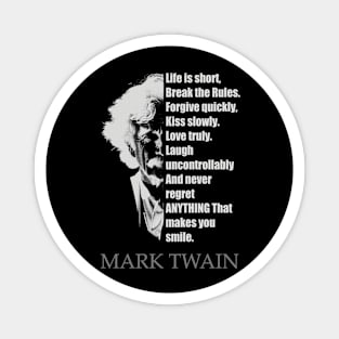 Mark Twain quote Magnet